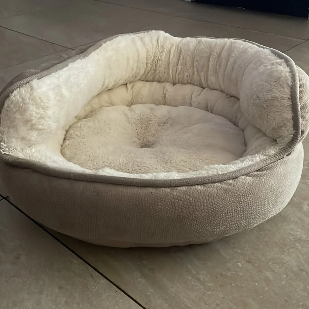 Small dog bed